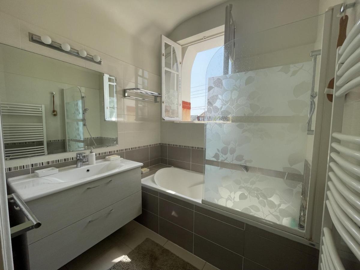 Villa Spacieuse A Cabourg, 200M Plage, Jardin, 5 Chambres, Parking, Menage Inclus - Fr-1-487-359 外观 照片